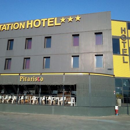 Station Hotel Viana Ngoại thất bức ảnh